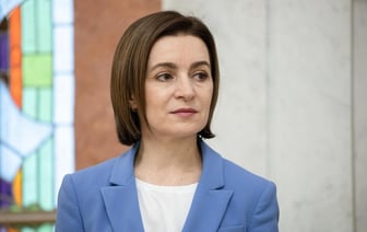 Президент Молдовы обвинила Россию в нарушении воздушного пространства и показала обломки взорвавшегося дрона — Фото