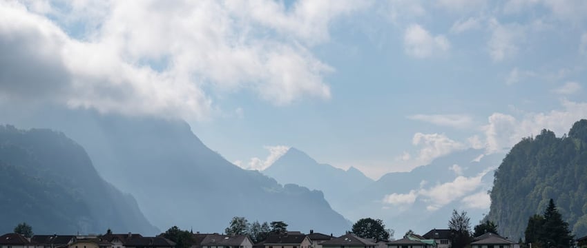 В Полоцком районе школьники стреляли по окнам соседских домов из пистолета. Зачем?