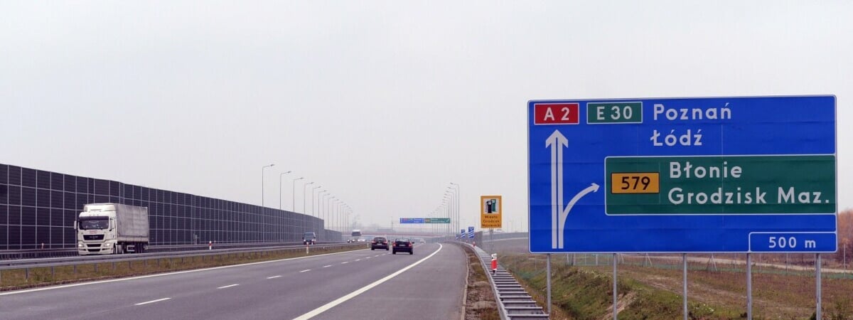 В Польше предложили ввести два новых дорожных знака. Один из них давно есть в ПДД Беларуси