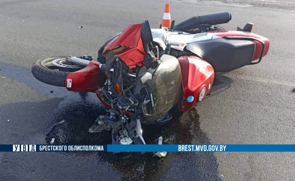 Подробности ДТП с участием байкера на мосту в Барановичах