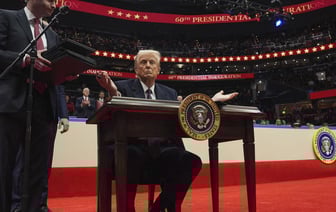 Десятки американских генпрокуроров подали в суд на Трампа. С каким из первых указов президента не согласились?