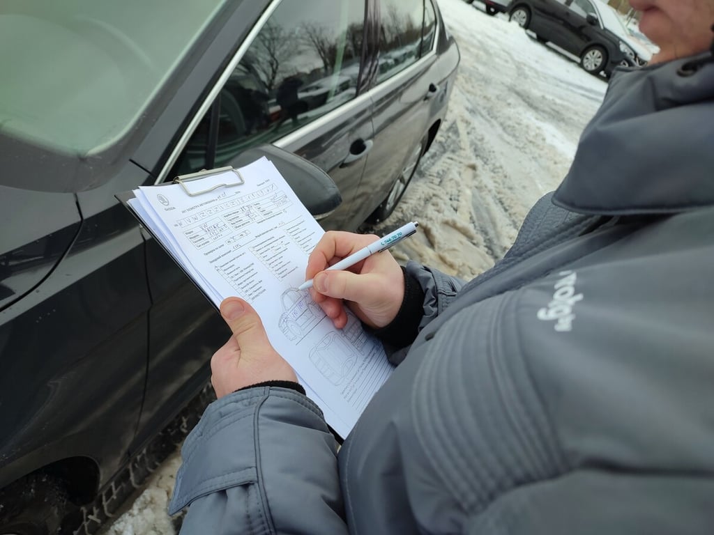 Этот «Пассат» в продаже уже несколько месяцев. И никто не звонит! Что не так с машиной?