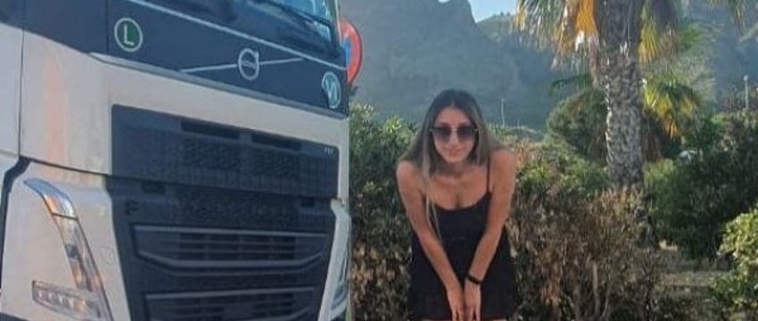 «Фермеры уничтожают груз и машины». Дальнобойщица из Беларуси о последних событиях в Европе
