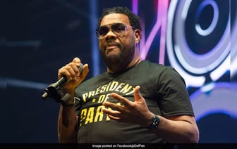 Американский рэпер Fatman Scoop упал в обморок на сцене во время выступления и скончался: отчет