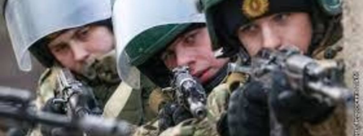 Лукашенко разрешил военнослужащим применять оружие для пресечения административных правонарушений