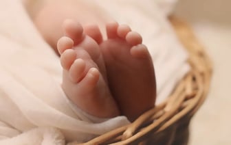 Мать убила новорожденного сына в Солигорске: детали и последствия