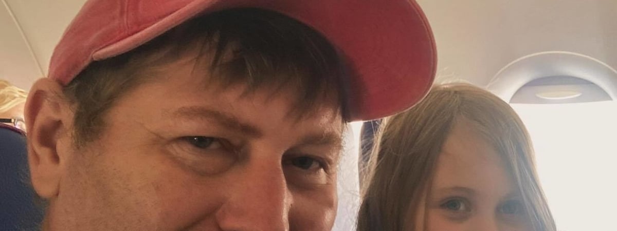 «Без объяснения причин». Беларусского журналиста и активиста Андрея Мелешко не пустили обратно в Грузию