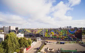 Угадайте белорусский город по муралу. А в каком был нарисован самый большой в мире? — Тест