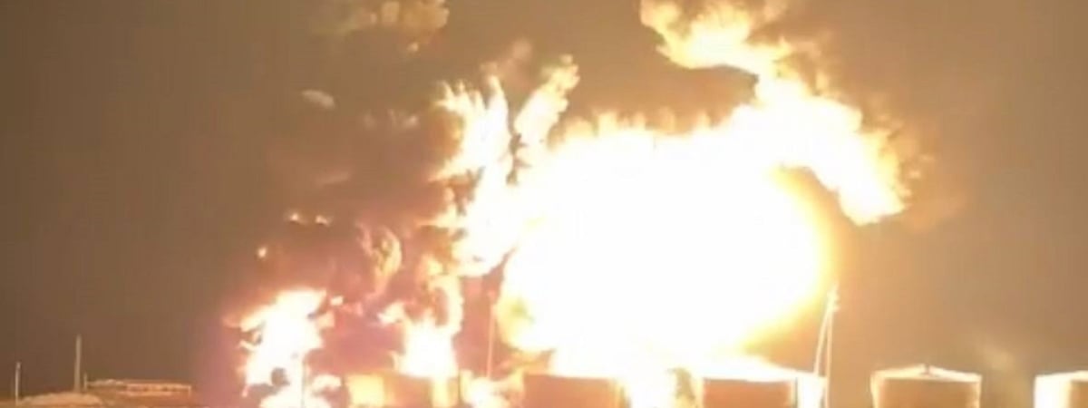 В Ростовской области России вспыхнул пожар на ещё одной нефтебазе после взрыва — Видео