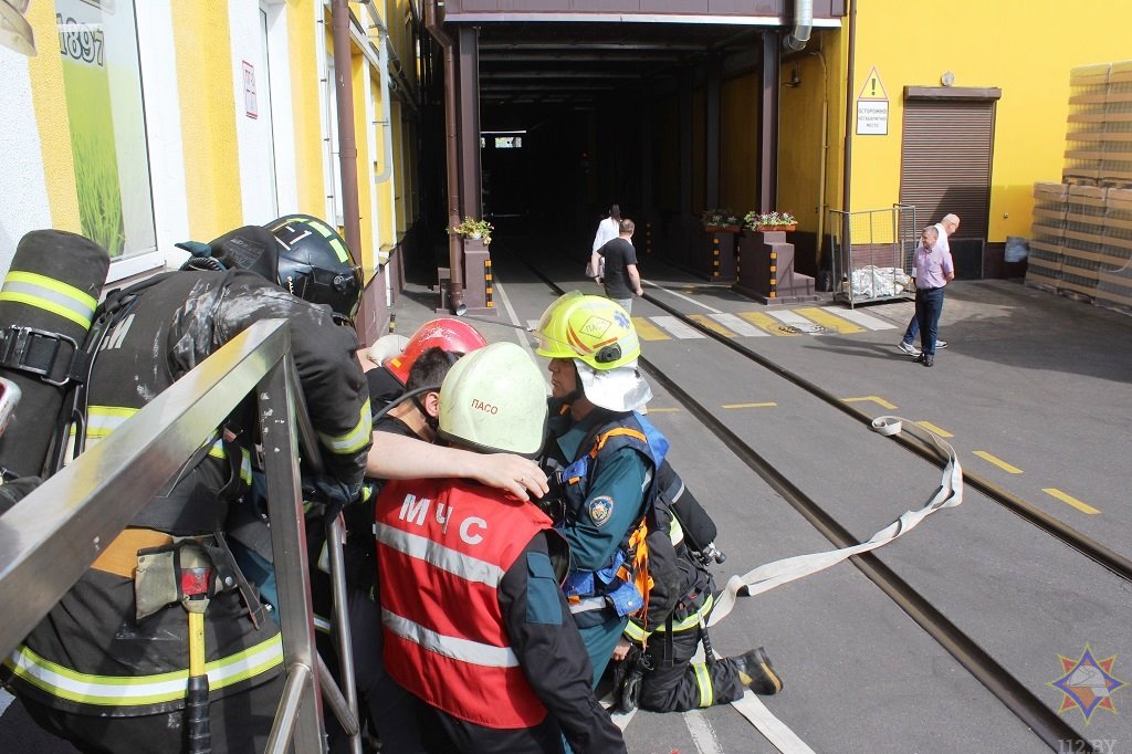Учения на ликеро-водочном заводе «Белалко» в Бресте