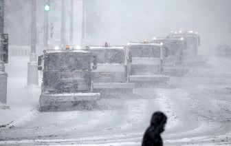 МЧС объявило в Беларуси оранжевый уровень опасности на 16 января. Где готовиться к шторму?