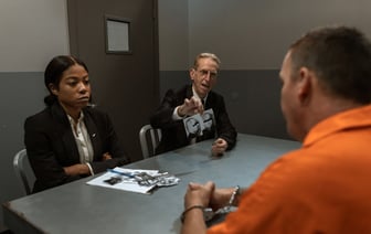 Финляндия признала непригодным для мореплавания повредивший кабель российский танкер