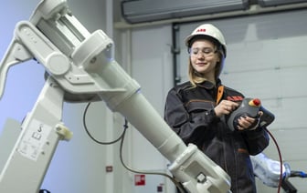 В Минэкономики придумали, чем будут заниматься белорусы, когда роботы займут их рабочие места. Через сколько лет?