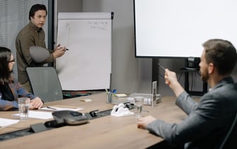 Чиновника посадили на сутки в Жлобине. Стало известно, за что