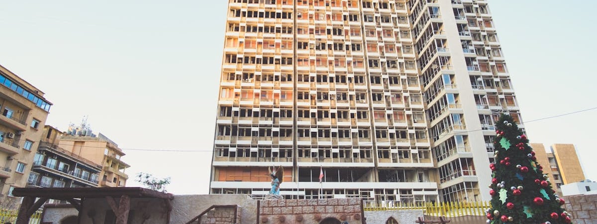 В Ливане гремят новые взрывы: детонируют рации, телефоны, ноутбуки и транспорт с электроникой