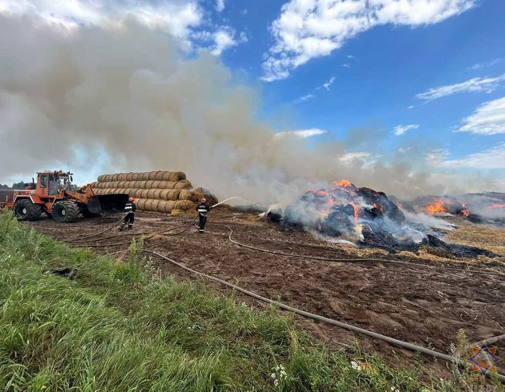 Огонь повредил 15 тонн соломы в Ганцевичском районе