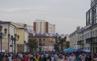 Средний возраст белорусов: данные Белстата на 2024 год