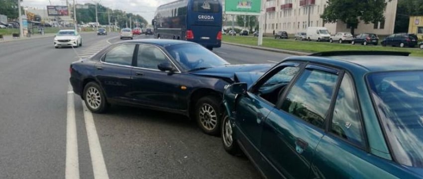 Водитель с 2,2 промилле алкоголя устроил аварию на Партизанском проспекте в Минске