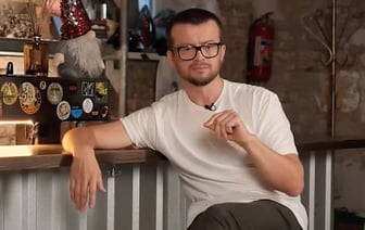 Блогер Андрей Паук работает в Вильнюсе дворником