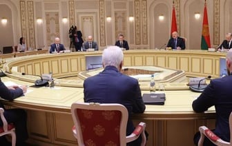 Лукашенко был на связи с Путиным в течение суток после теракта в «Крокусе»