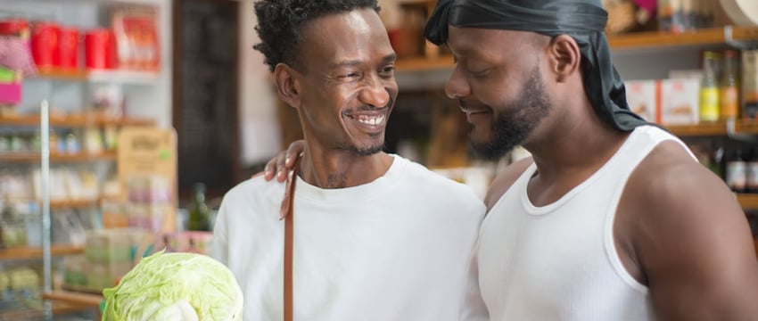 Сюрприз в придачу. Отличный подарок вручили юбилейному покупателю на торговой площадке «Лесной домик» в Полоцке