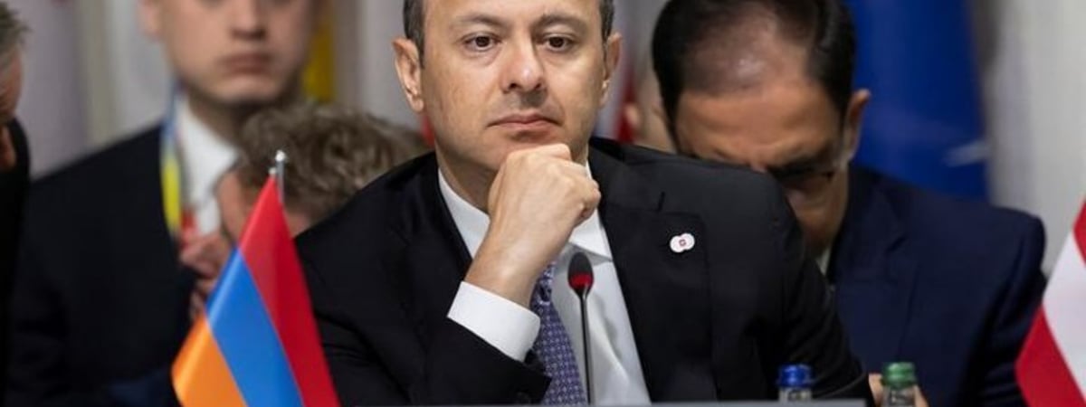 Секретарь Совбеза Армении заявил, что Россия захватила Нагорный Карабах, а потом передала его Азербайджану