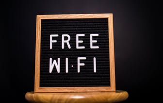 Китай пытается переманить уволенных американских исследователей ИИ