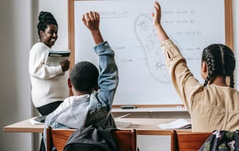 Минобразования вводит для младших школьников факультатив «Азбука нравственности»