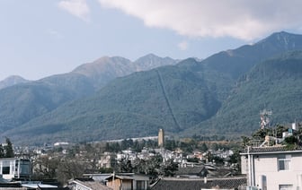 Китай назвал тарифную войну Трампа "тактикой запугивания" и обещает противостоять