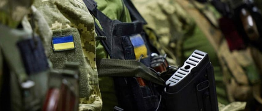 Зеленский: у Украины нет снарядов для наступления, но есть на оборону