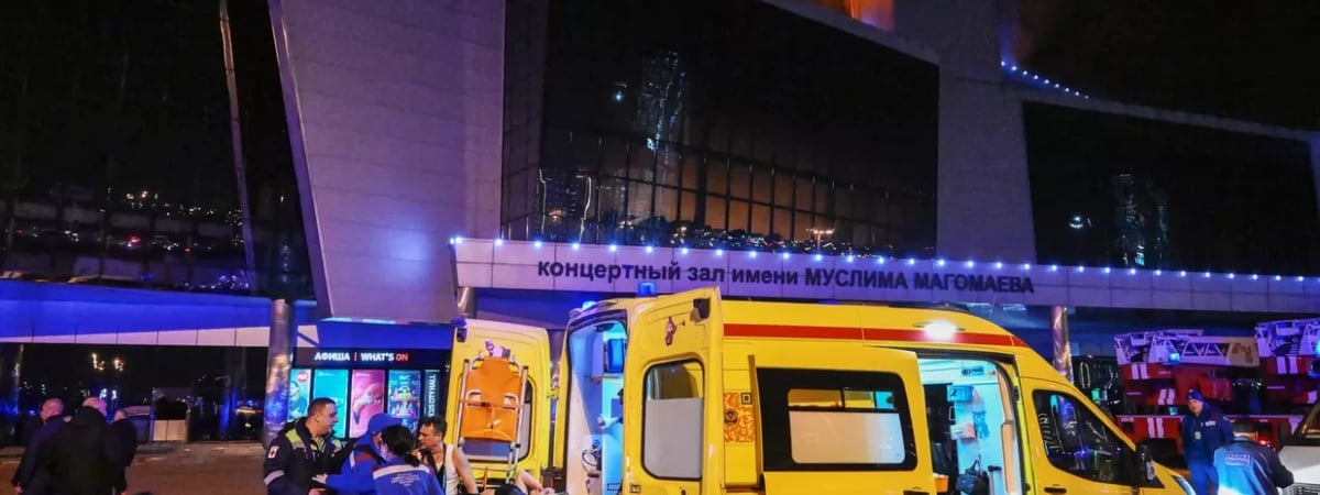Теракт в Подмосковье: неизвестные открыли огонь по людям и устроили пожар в «Крокус сити холле»