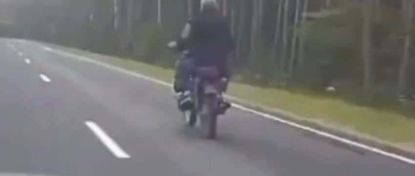 Пьяного бесправника на мотоцикле задержали в Пружанском районе