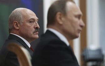 «В России кое-кому неймется и в высоких кругах». Лукашенко пригрозил войной, если РФ попытается присоединить Беларусь