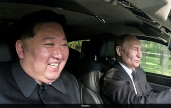 Автомобиль, подаренный Путиным Ким Чен Ыну, использует запчасти из Южной Кореи: отчет