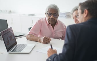 На этих кадрах – мама с сыном выписались из роддома. Их жизни оборвались от удара по дому в Одессе…