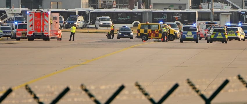 Самый загруженный аэропорт Германии прекращает полеты из-за вторжения климатических активистов.