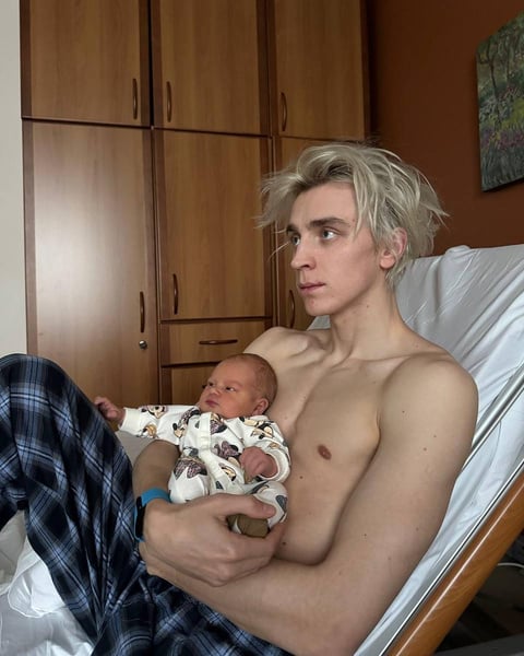 Блогеры Влад А4 Бумага и Юлия Годунова стали родителями