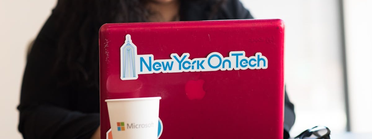 Microsoft и BlackRock создали группу для инвестиций в ИИ до $100 млрд