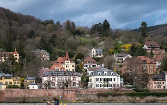 Установка дорожных знаков в Германии