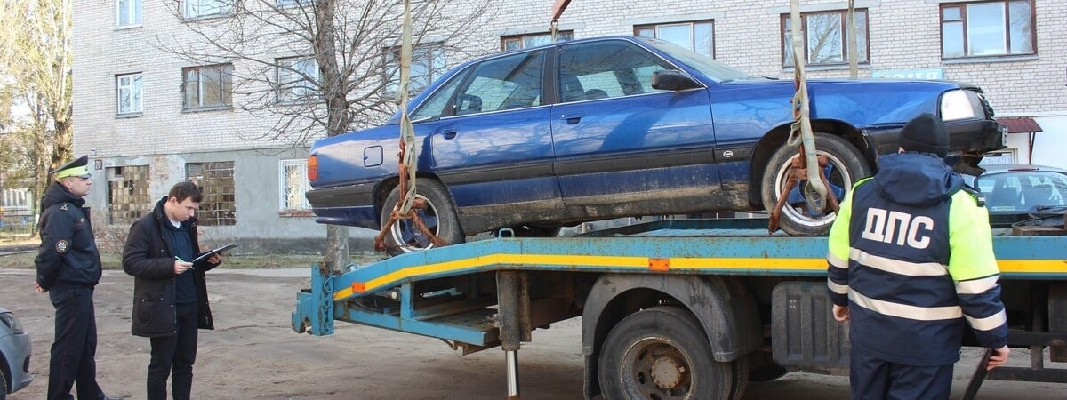 ГАИ призвала минчан сдавать соседские машины в чат-бот для эвакуации. Как это работает? — Полезно