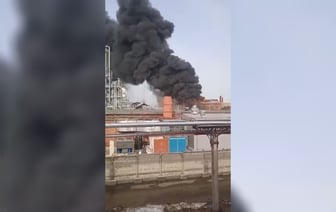 В сеть попало видео с пожаром на «Электроизолите» в Подмосковье — Видео