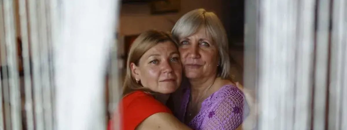 Начинают судить мать и тетю политзаключенного Александра Францкевича