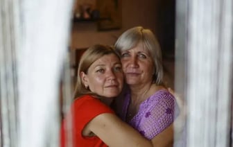 Начинают судить мать и тетю политзаключенного Александра Францкевича