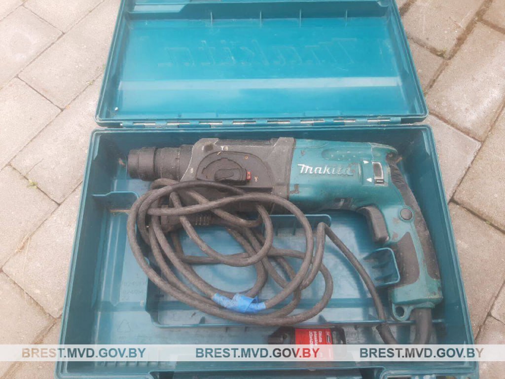 Прораб из Кобрина присваивал электроинструменты и строительные материалы