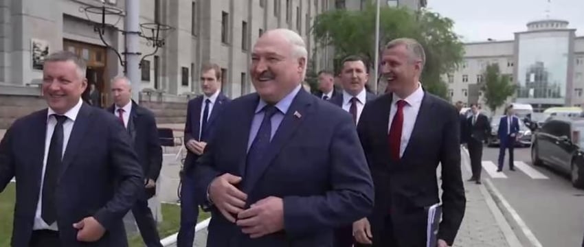 Визит Лукашенко на Иркутский авиационный завод