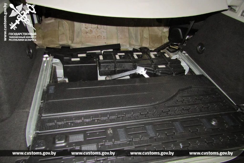 За провоз контрабанды в Беларуси конфисковали Cadillac