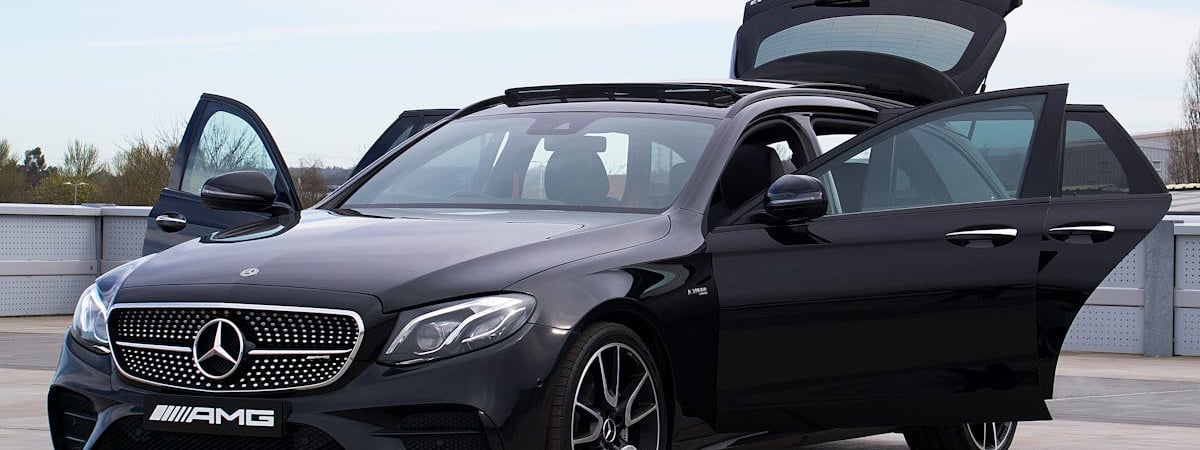 BMW и Mercedes-Benz снизили квартальные продажи из-за падения спроса в Китае