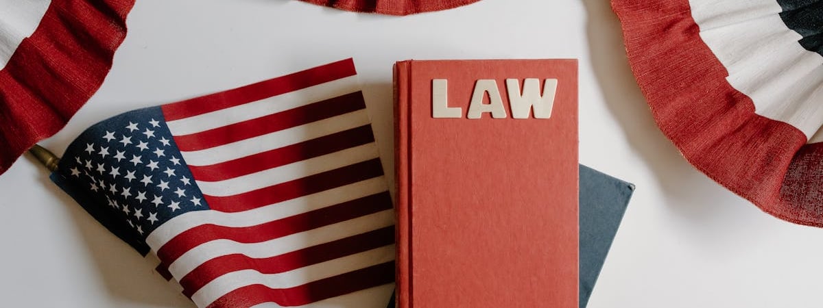 В Узбекистане законодательно запретили иностранные политические партии