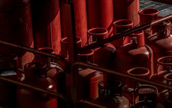 В хранилищах ЕС запасы газа конца сентября до середины декабря снизились на 19%