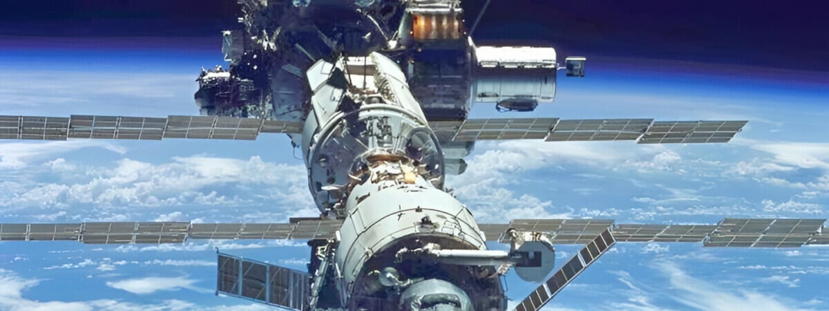 Космический корабль РФ утопили в Тихом океане — Видео